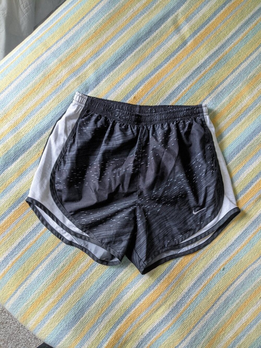✨ Nike Dri Fit black print Running shorts XS